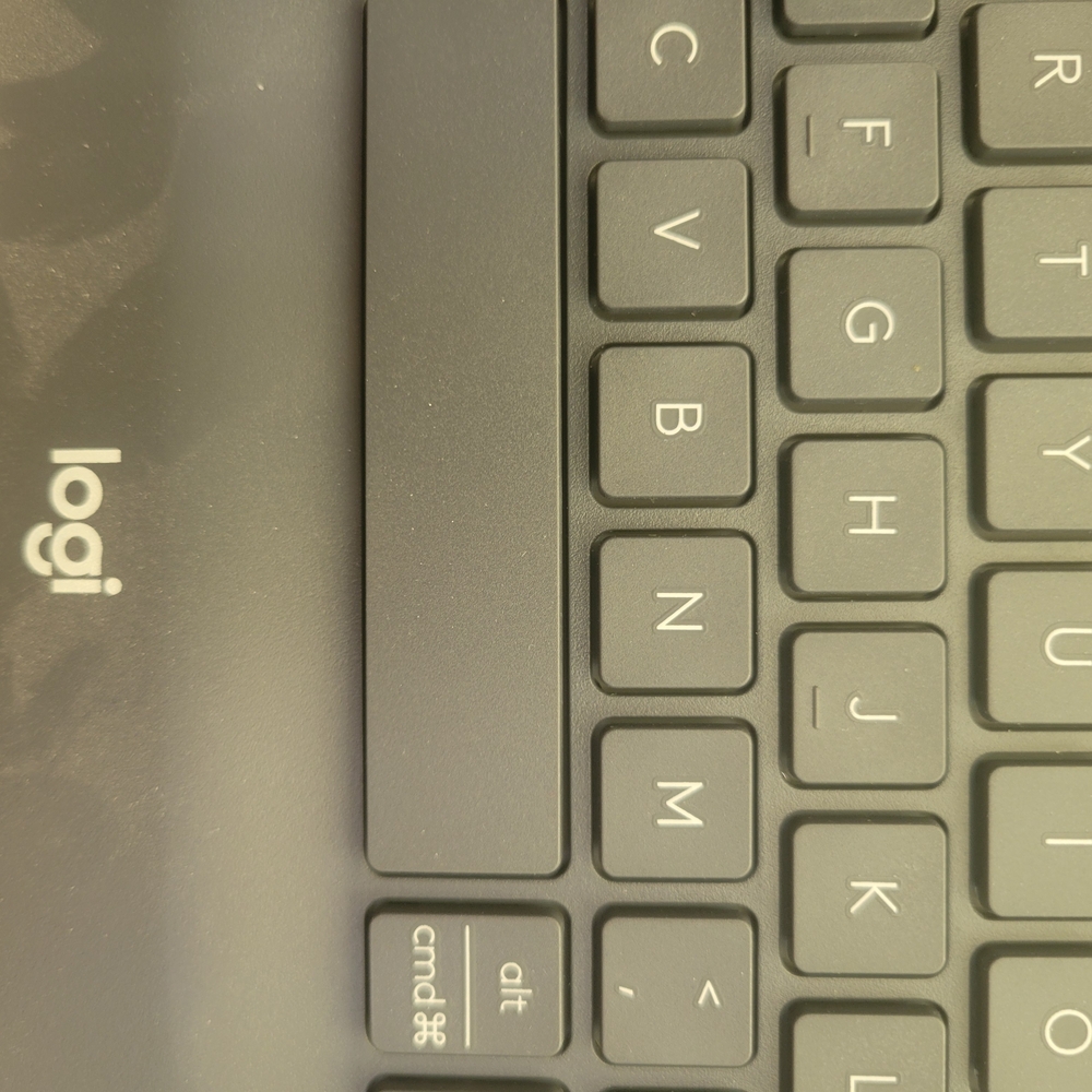 Logitech Gray Tablet Keyboard Case - Picture 13 of 14